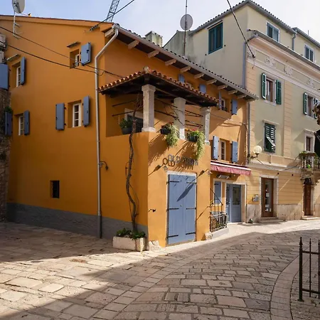 Luxurioese Piazzetta Mit Meerblick Porec